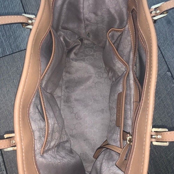 Authentic Michael Kors Tote - Picture 3 of 5